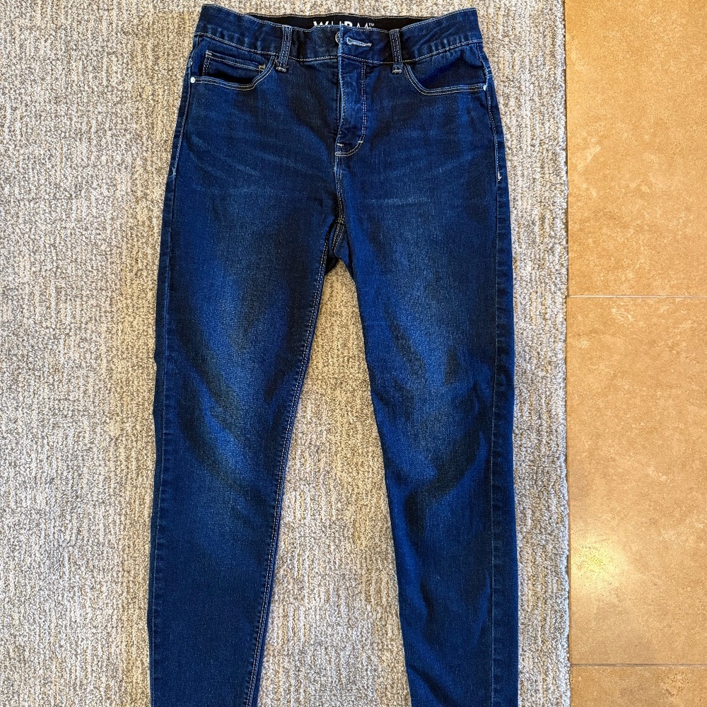White House Black Market WHBM High-Rise Essential Slimmer Skinny Jeans 4S